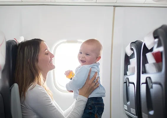 Voyager avec un bébé - Aéroport Nantes Atlantique 